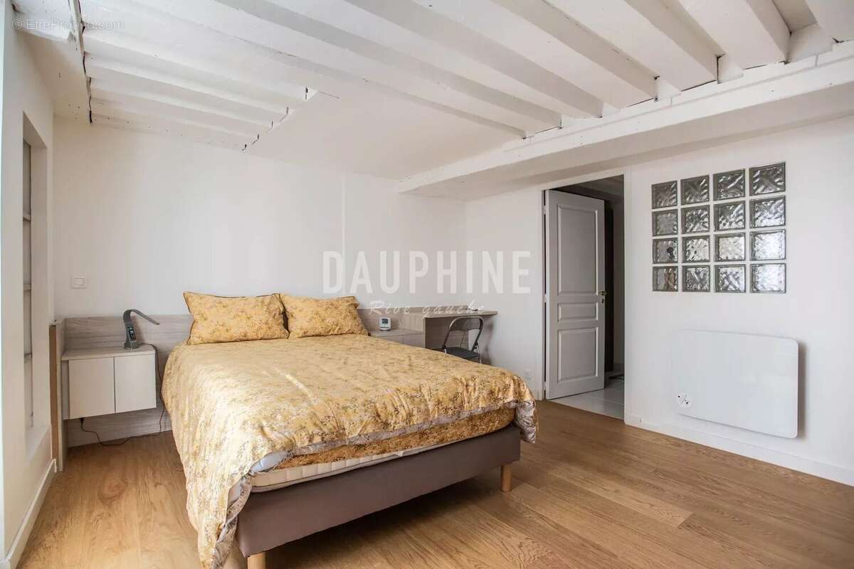Appartement à PARIS-6E