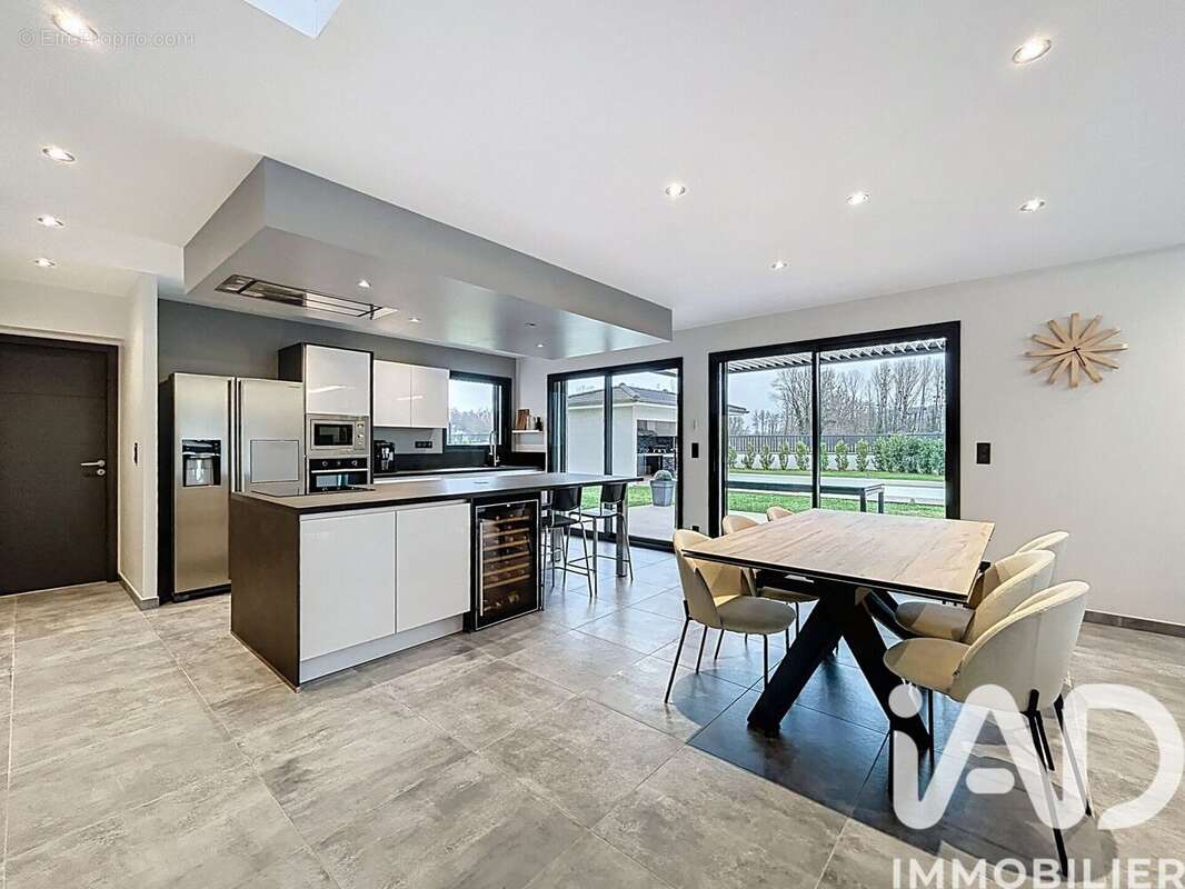 Photo 3 - Maison à TALISSIEU