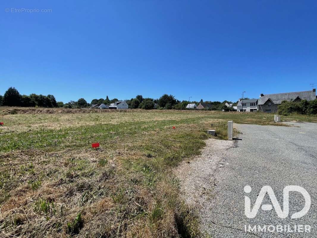 Terrain 761 m² à Pleuven  - photo 3