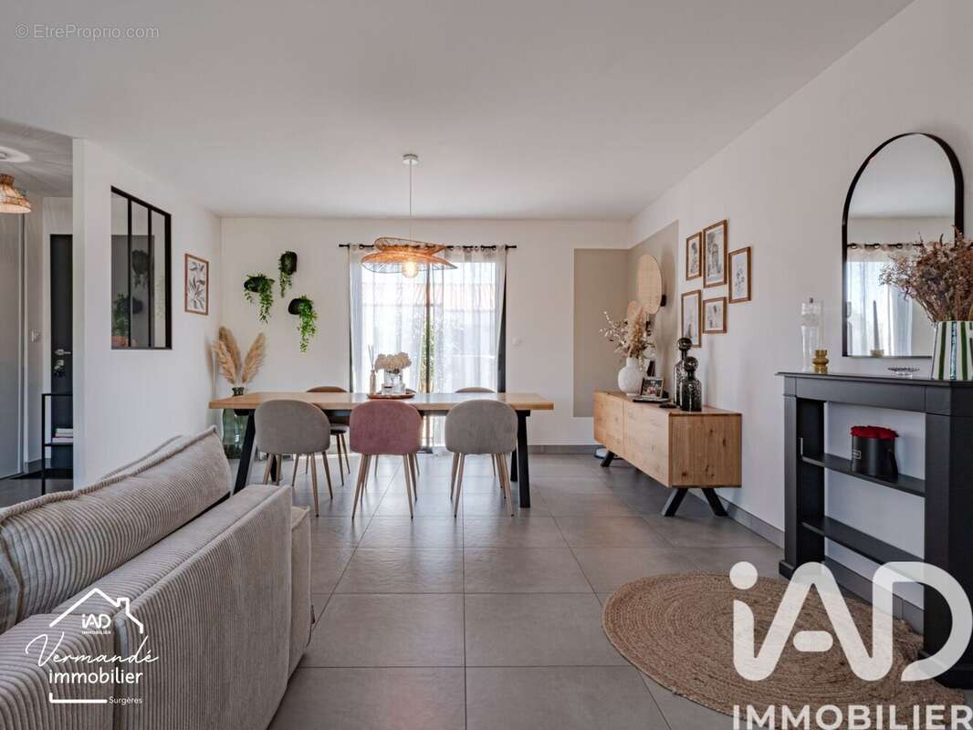 Photo 8 - Maison à SURGERES