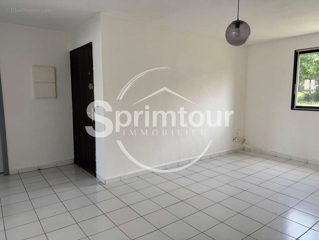 Appartement à BAIE-MAHAULT