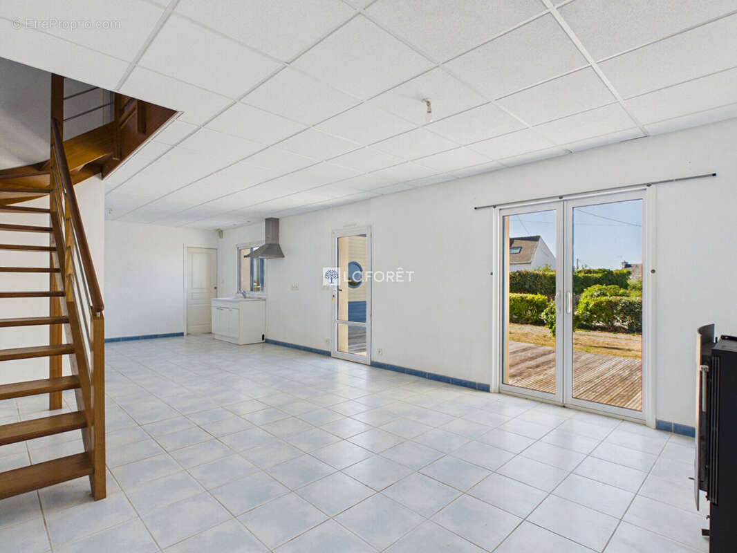 Maison Plozevet 5 pièce(s) 91 m2 - photo 8