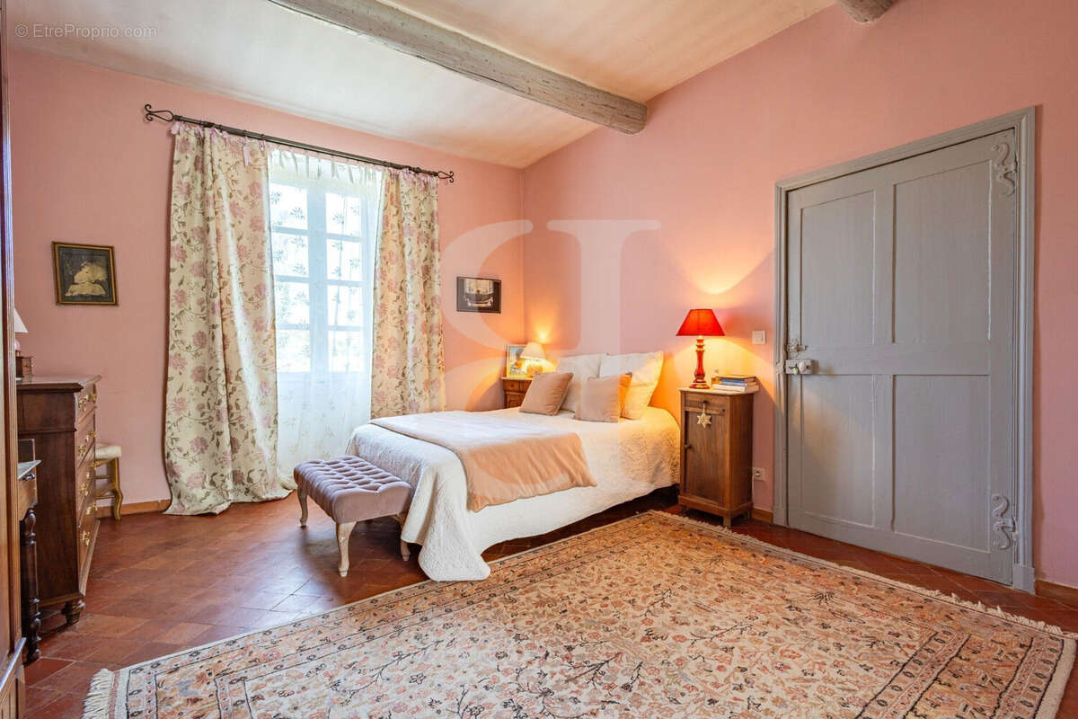 Maison à VAISON-LA-ROMAINE