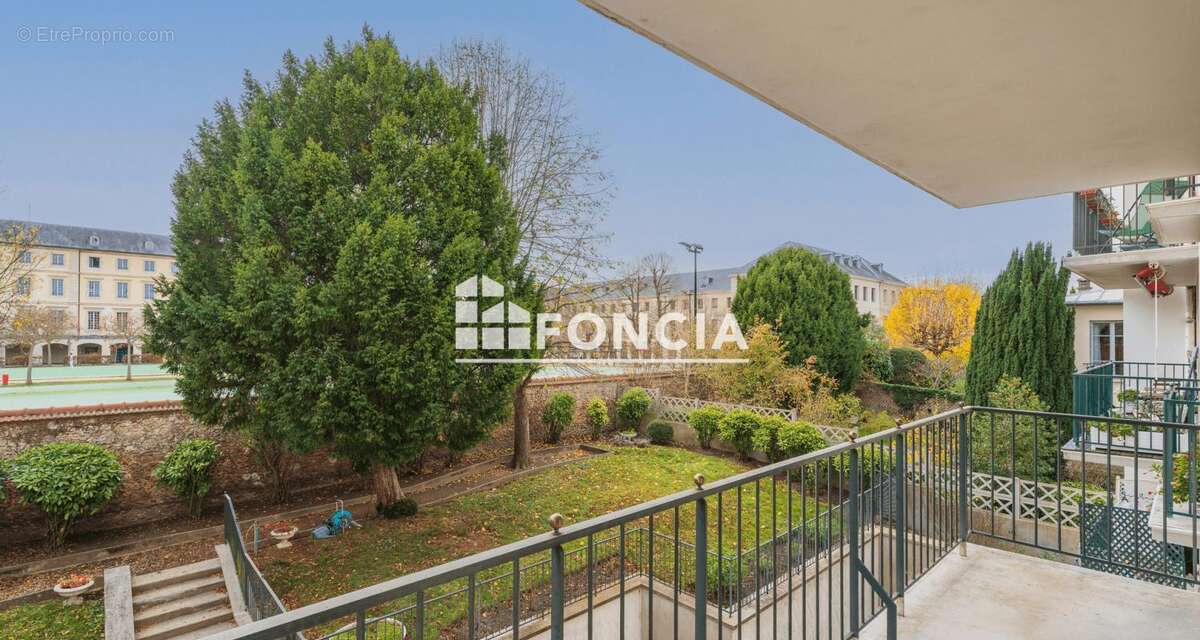 Appartement à VERSAILLES