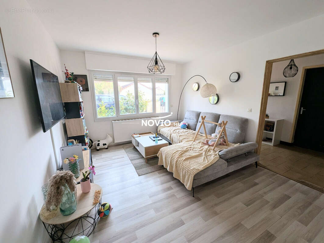 Maison 165 m² à Chatellerault  - photo 2