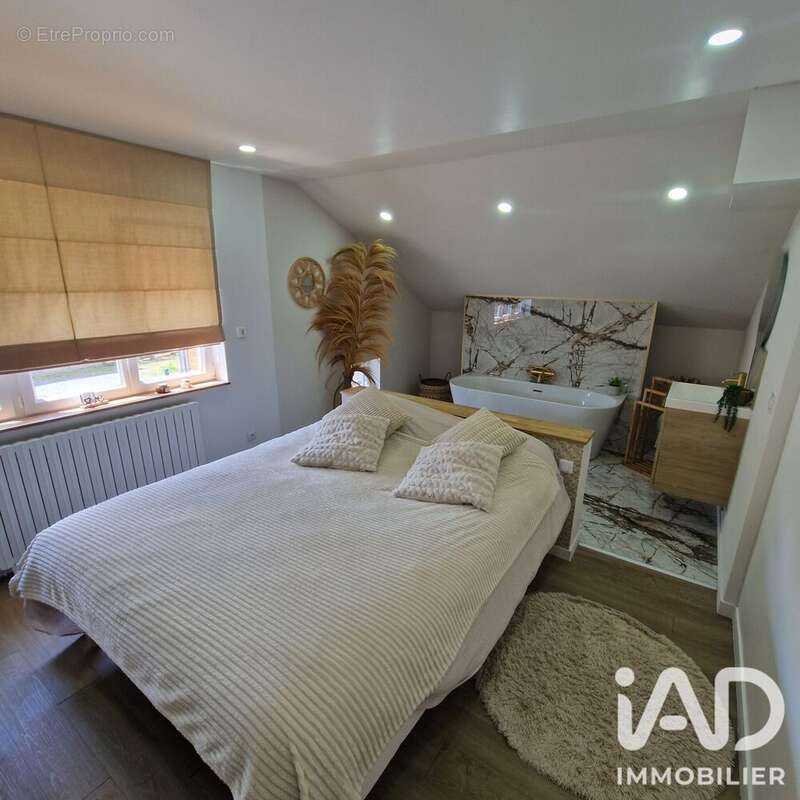 Photo 8 - Maison à RAISMES