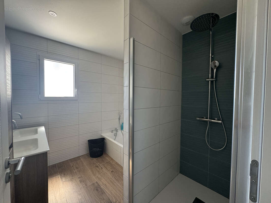 Maison contemporaine connectée de 2025 à La CAILLÈRE ST HILAIRE - 85410 - photo 6
