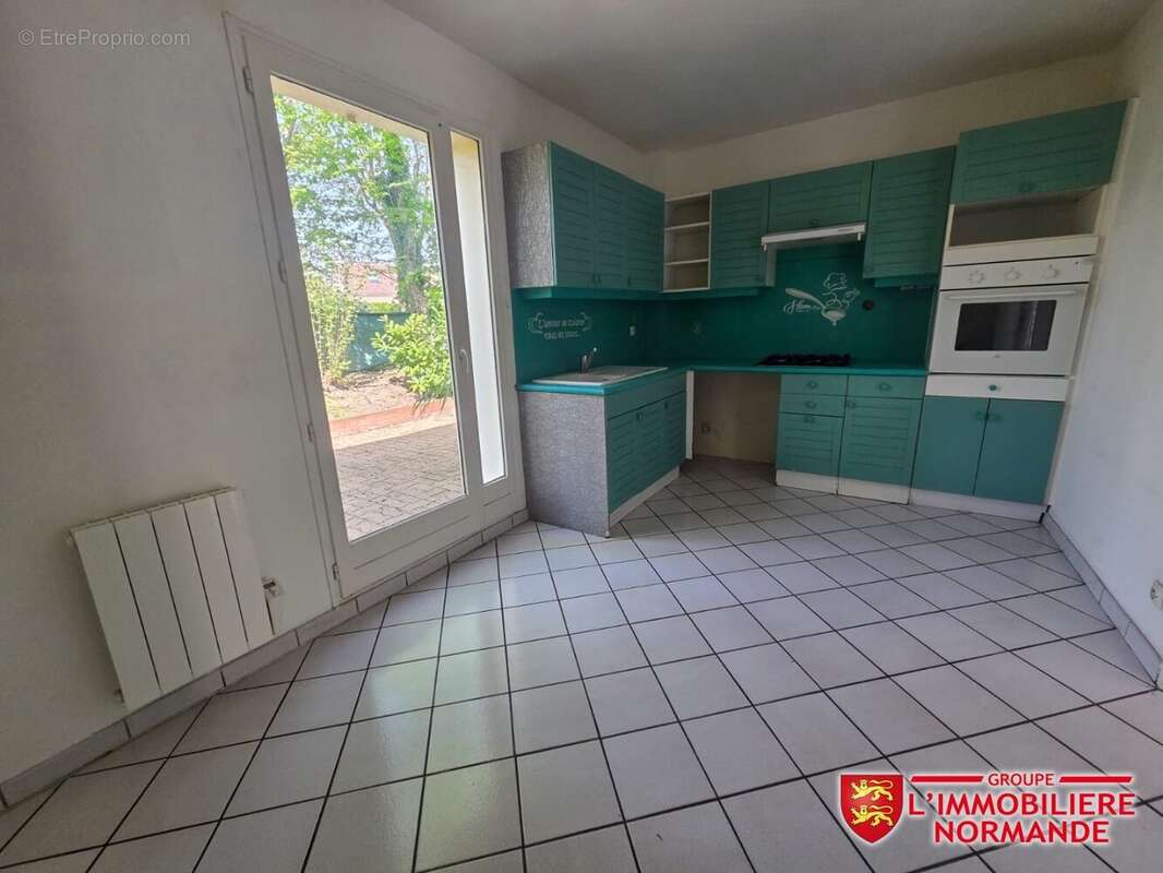 Maison à VAL-DE-REUIL