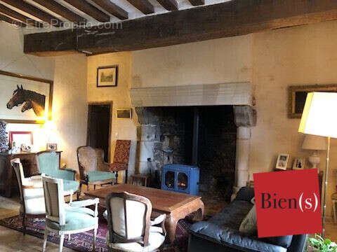 Autre à QUELAINES-SAINT-GAULT