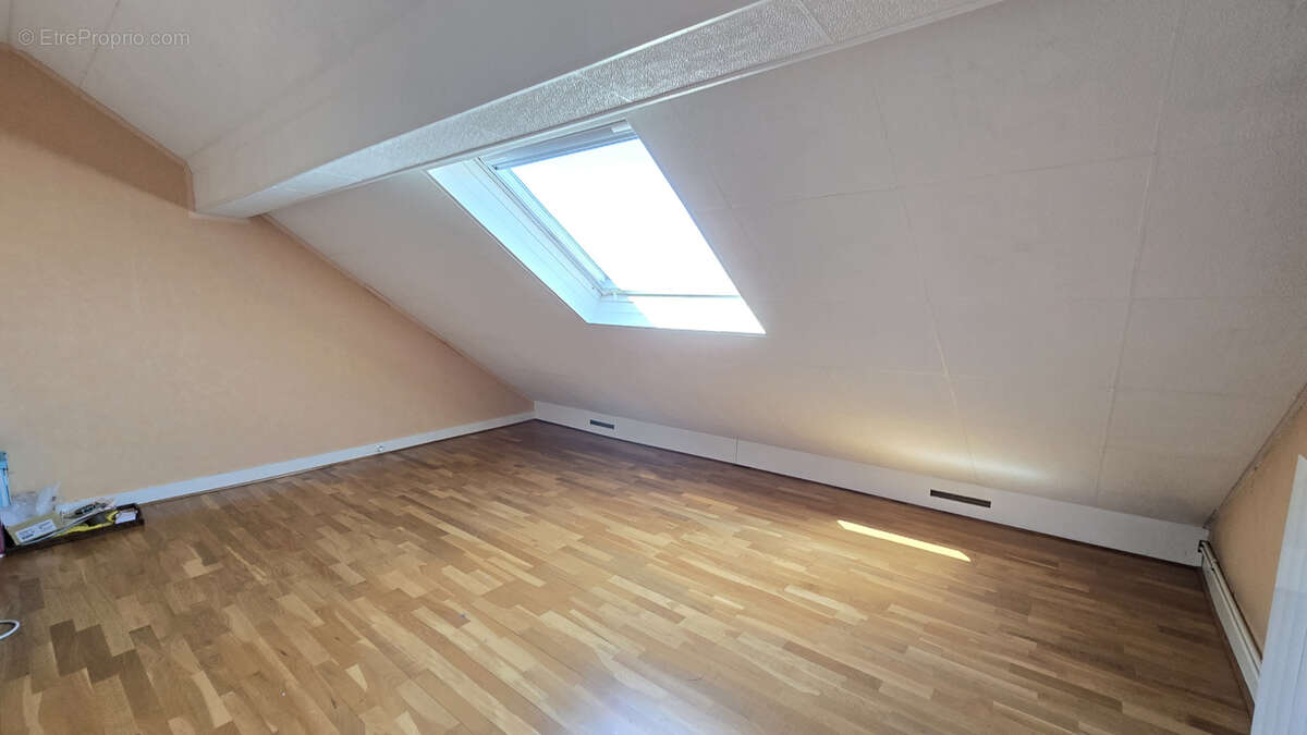Maison à LIMOURS