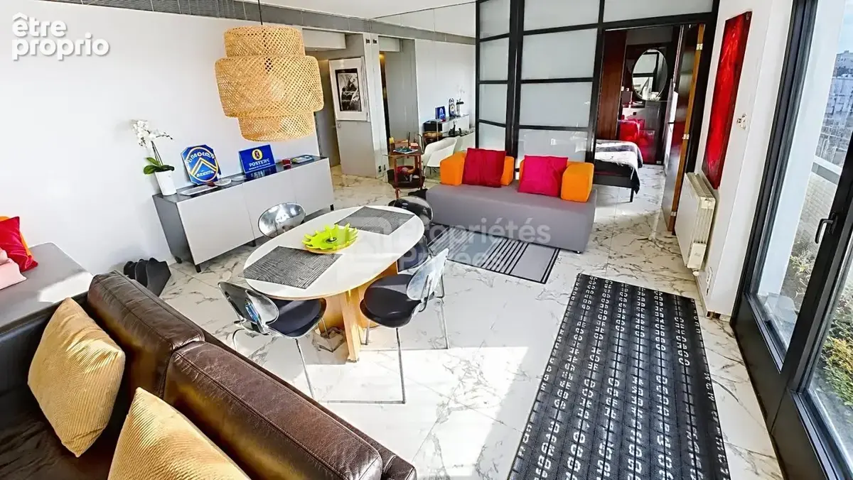 Metz - Appartement vintage en parfait état avec parking, proche gare - photo 3