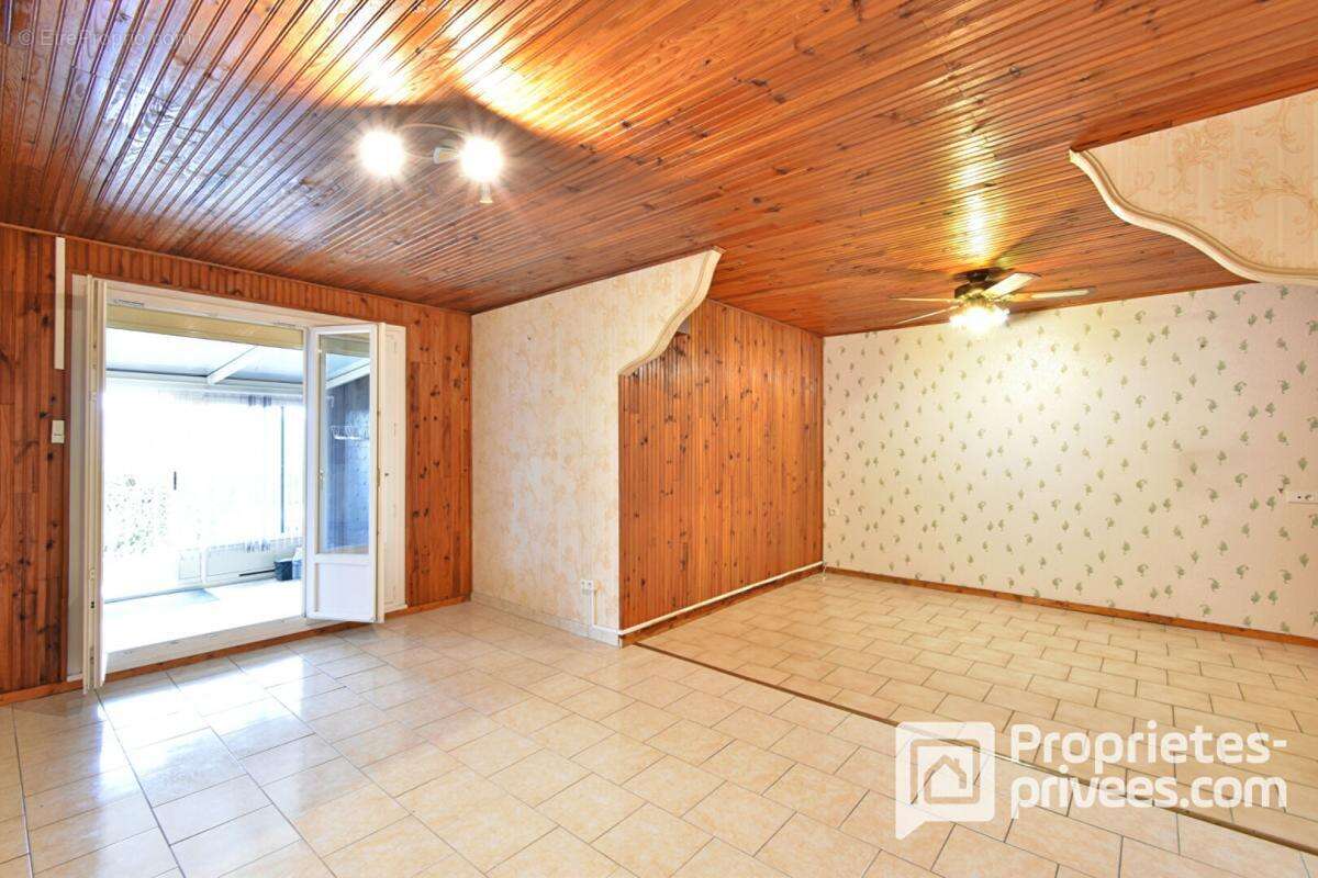 Maison à MEHUN-SUR-YEVRE