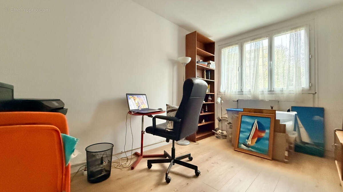 Appartement à CORBEIL-ESSONNES