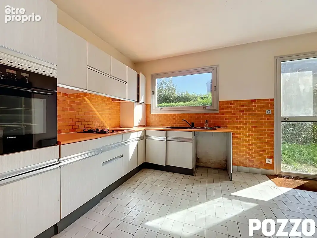 VENTE d'une maison T7 (156 m²) à Saint Jean des Champs - photo 7