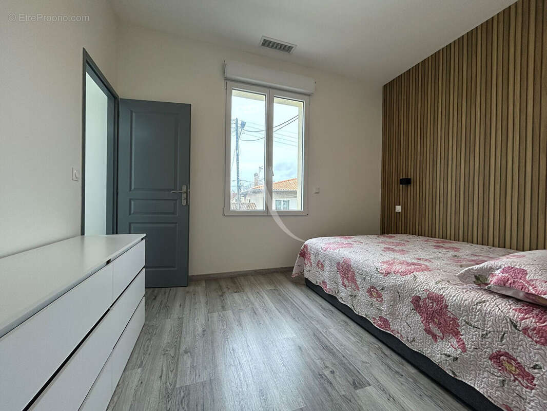 Maison 84 m² à Saint-Medard-En-Jalles  - photo 3