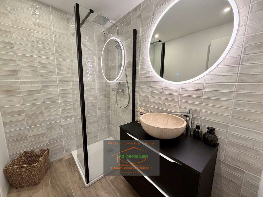 Maison à LA CHAPELLE-DES-FOUGERETZ