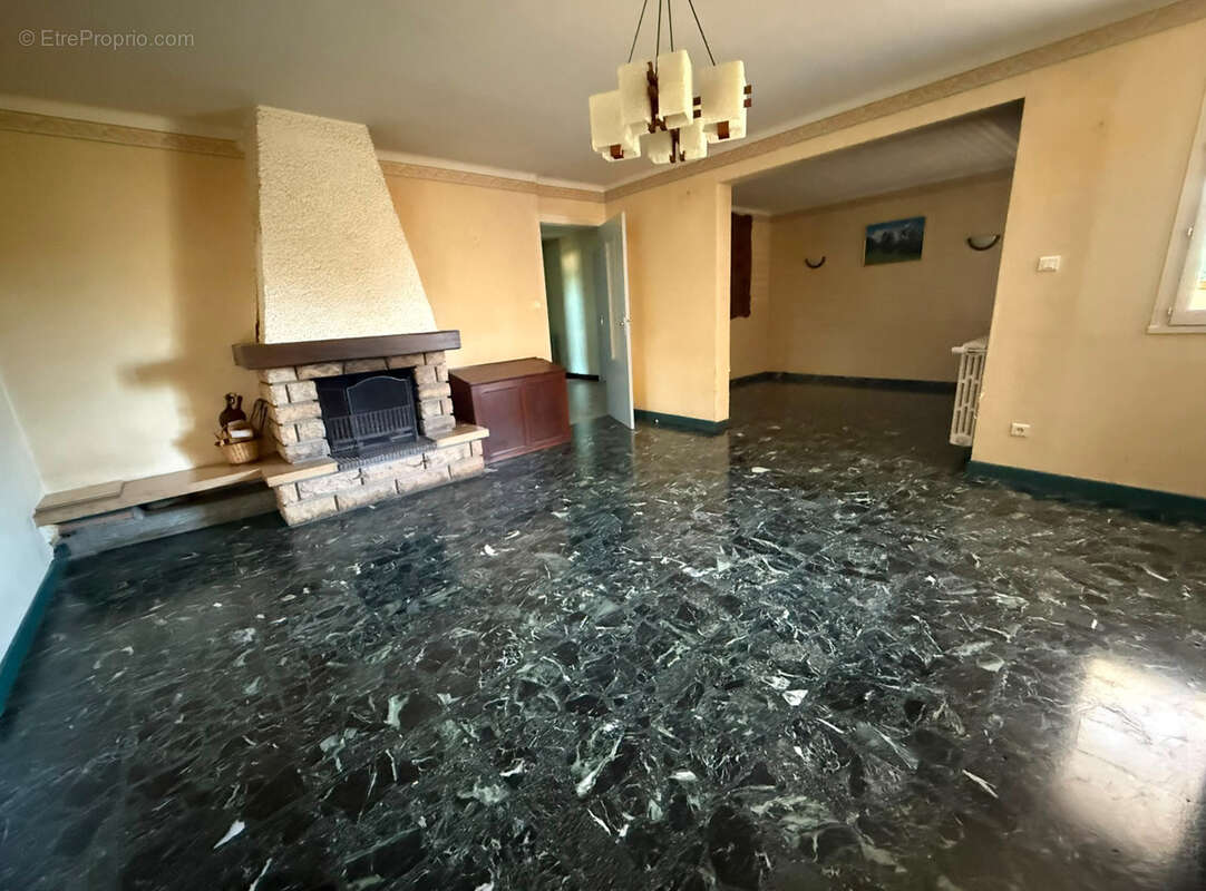 Villa de 1965 à Villereversure - photo 3