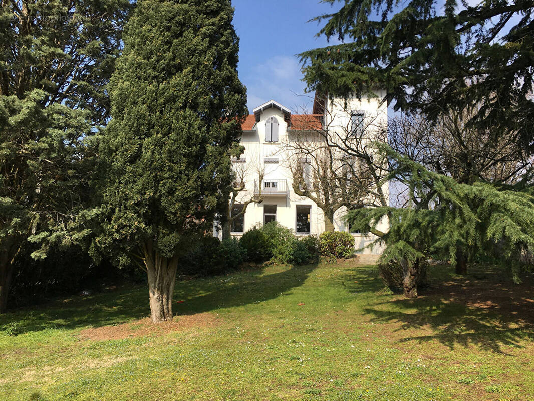 Maison à CALUIRE-ET-CUIRE