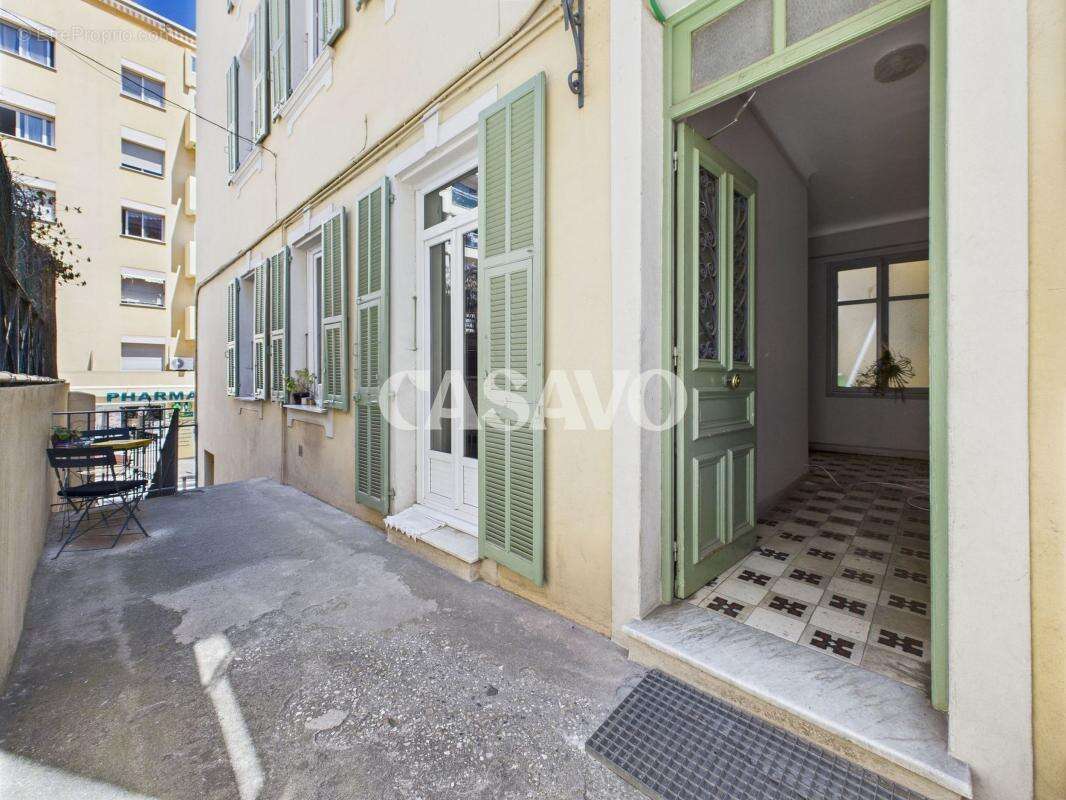 Appartement à BEAUSOLEIL