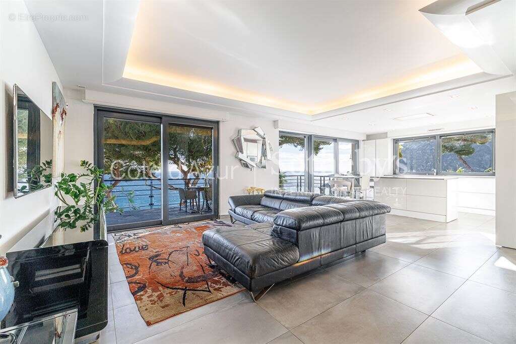 Maison à EZE
