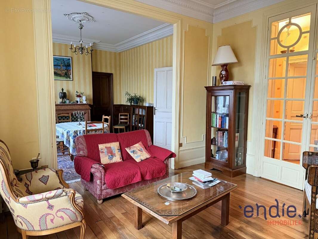 Appartement à MOULINS