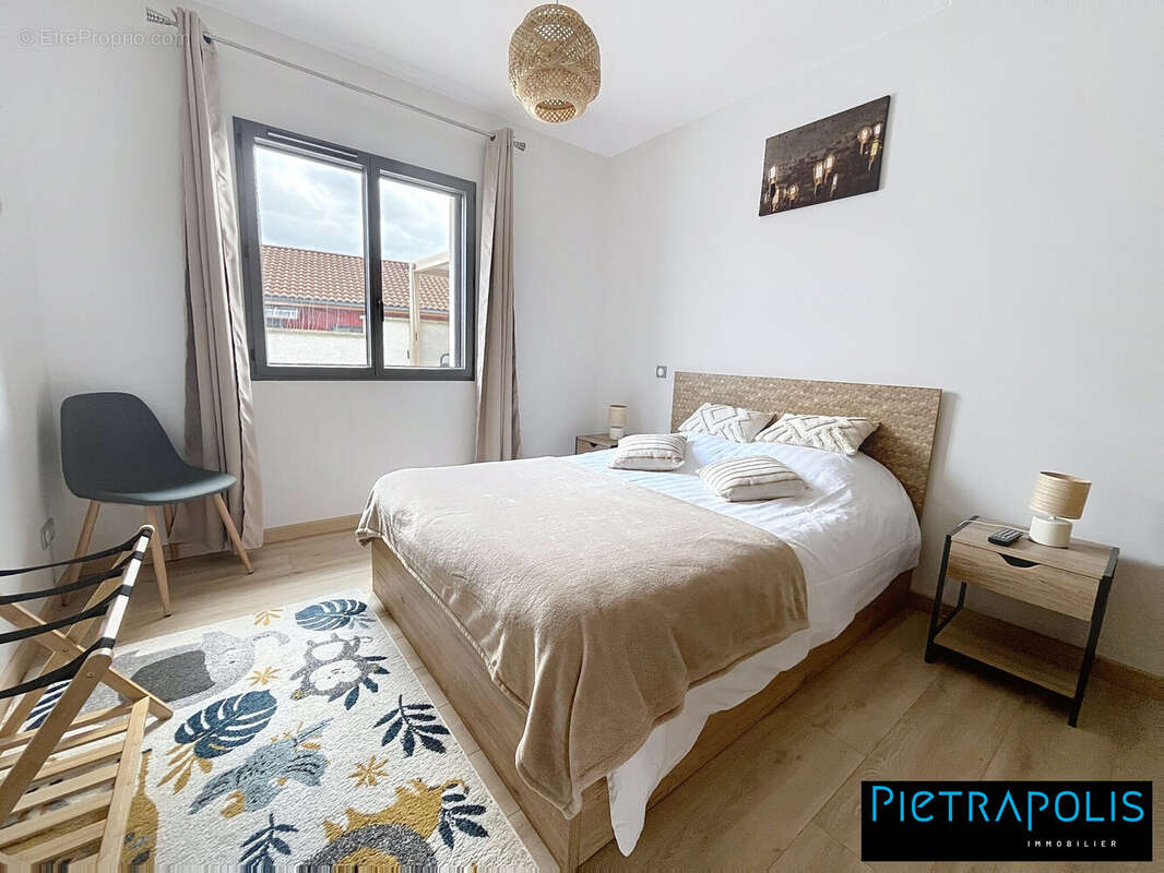 Maison à CRECHES-SUR-SAONE