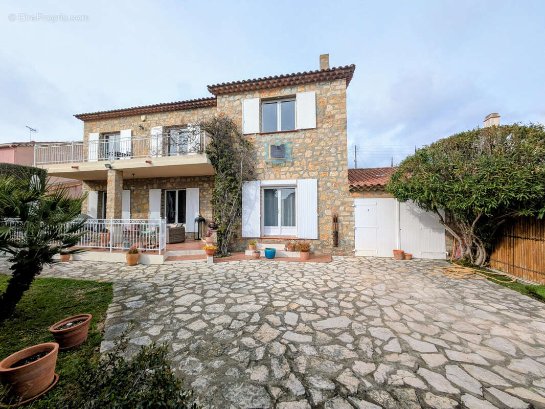 Maison à SANARY-SUR-MER