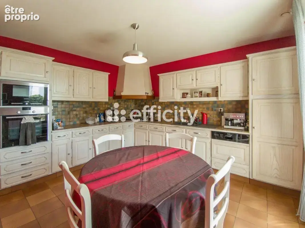 Maison 124 m² à Saint-Lo  - photo 7