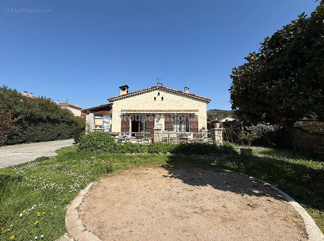 Maison à PEGOMAS