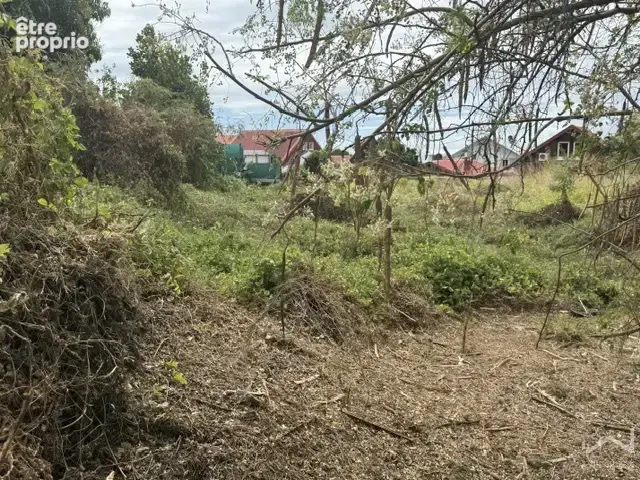 Terrain à SAINT-DENIS