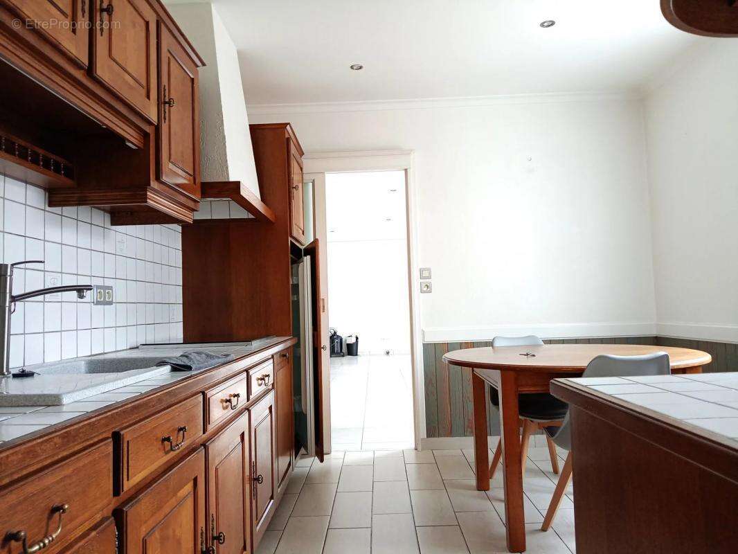 Maison à SAINT-HERBLON