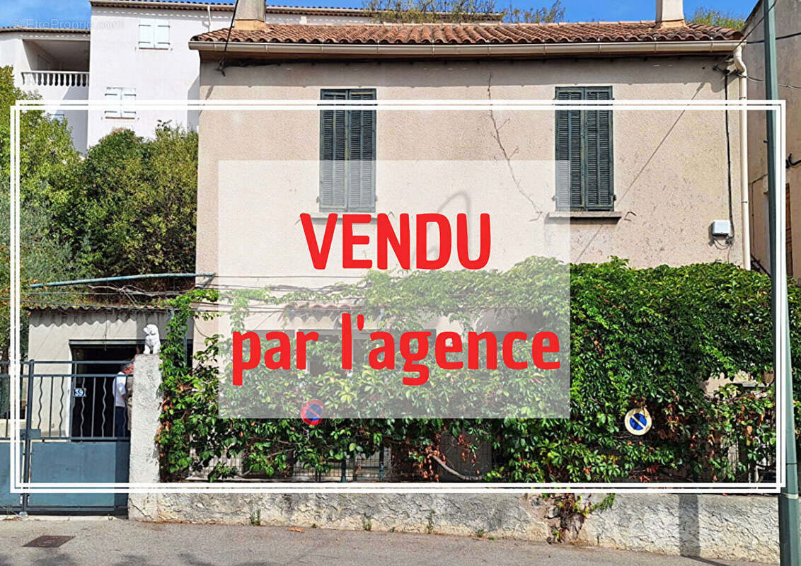 Maison à PEYPIN