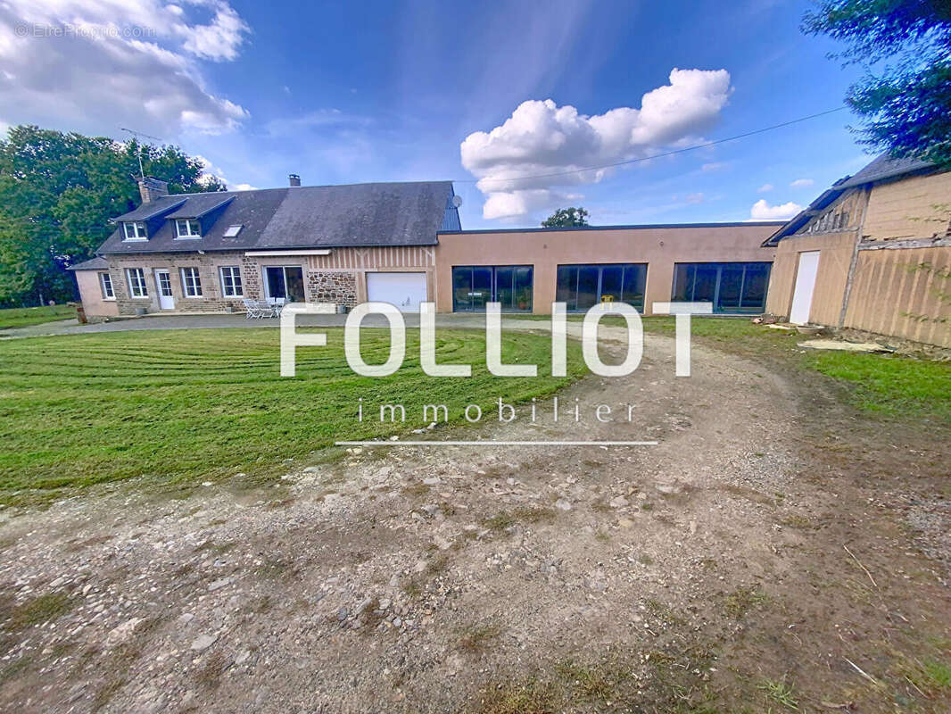 A VENDRE Maison Mortain Bocage 7 pièces 132 m² - photo 2