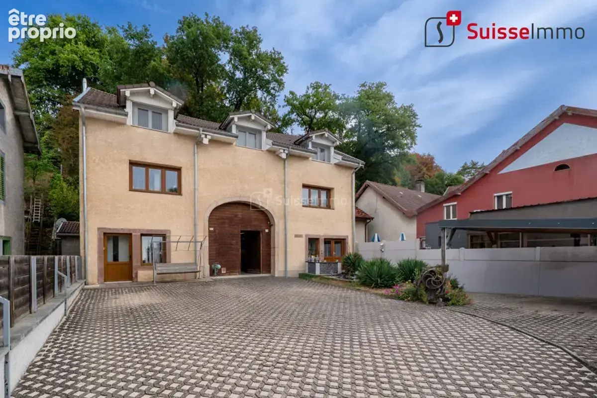 Photo Maison à Longevelle-Sur-Doubs au prix de 225 000€
