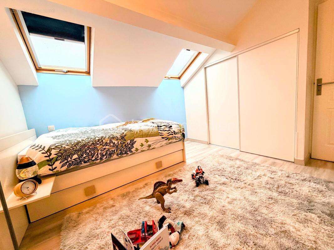 Appartement à TINQUEUX