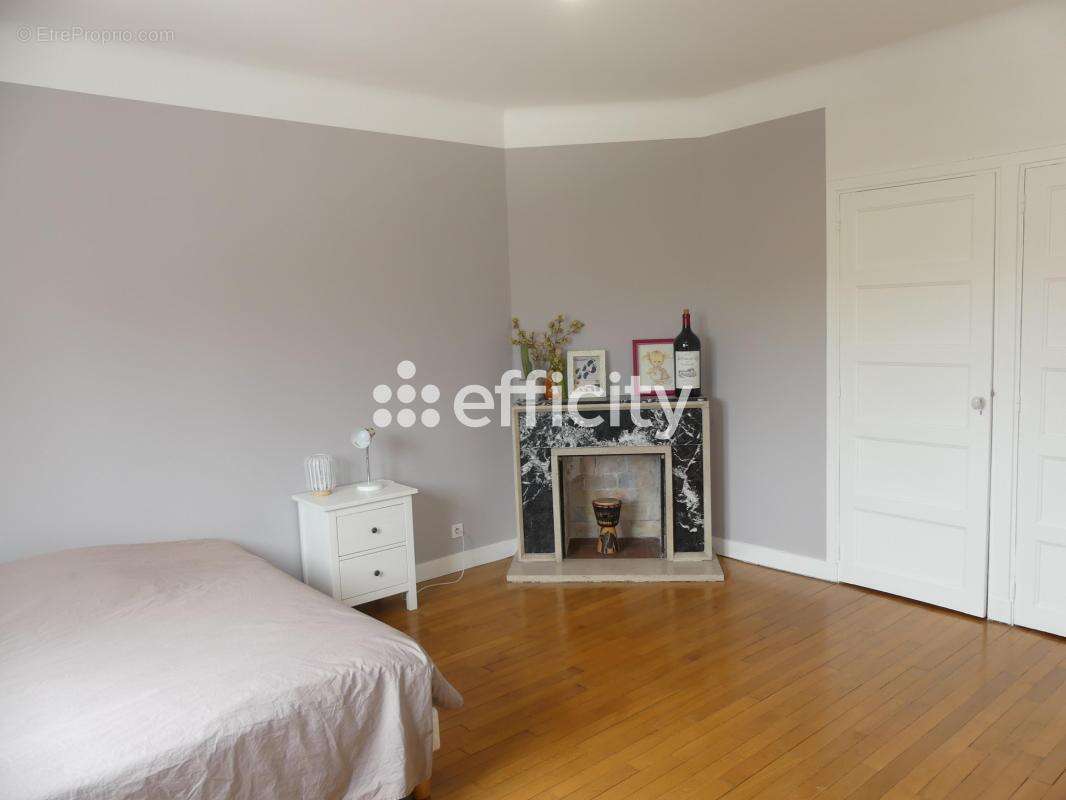 Maison 370 m² à Vitry-Le-Francois  - photo 10