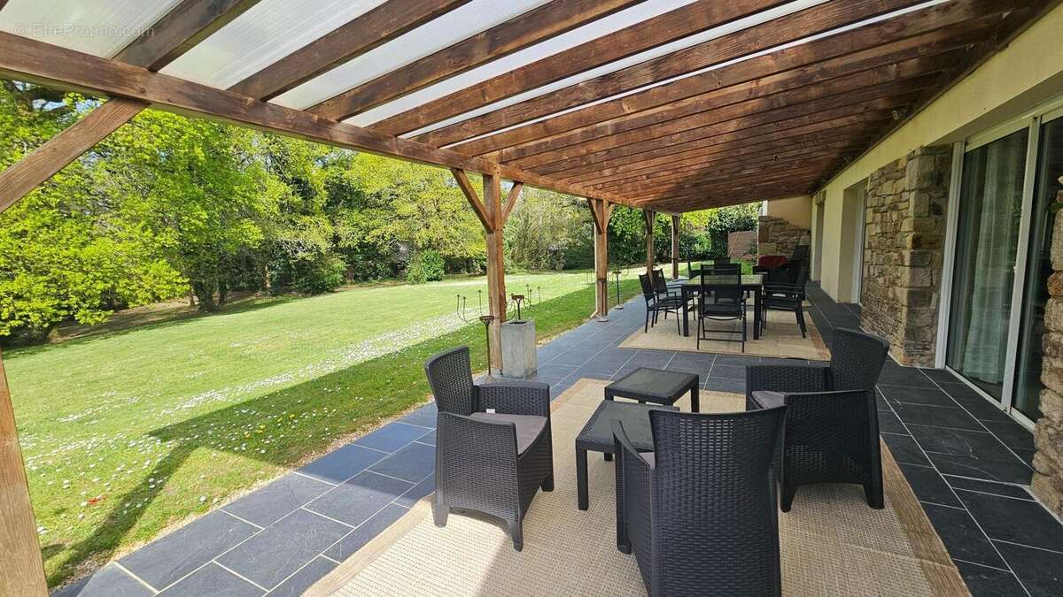 Photo 3 - Commerce à SAINT-NOLFF