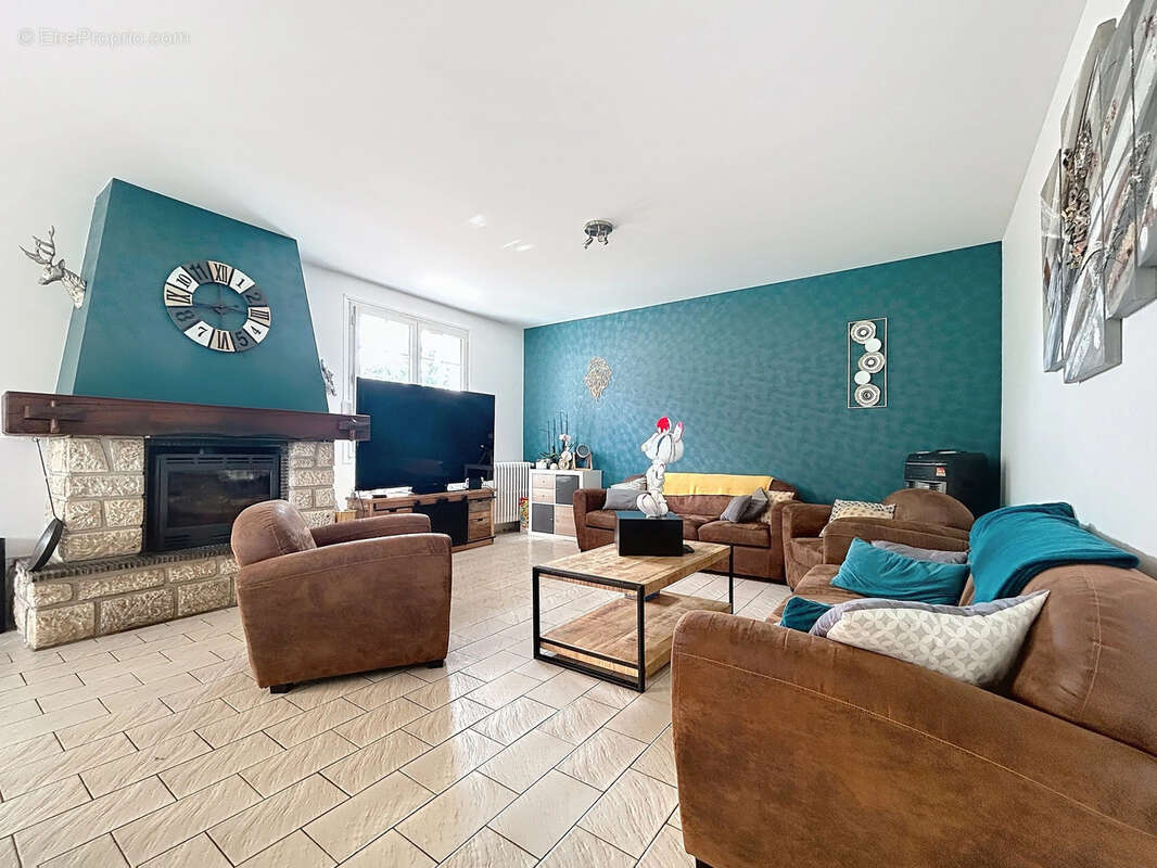 Maison à NEUFMESNIL