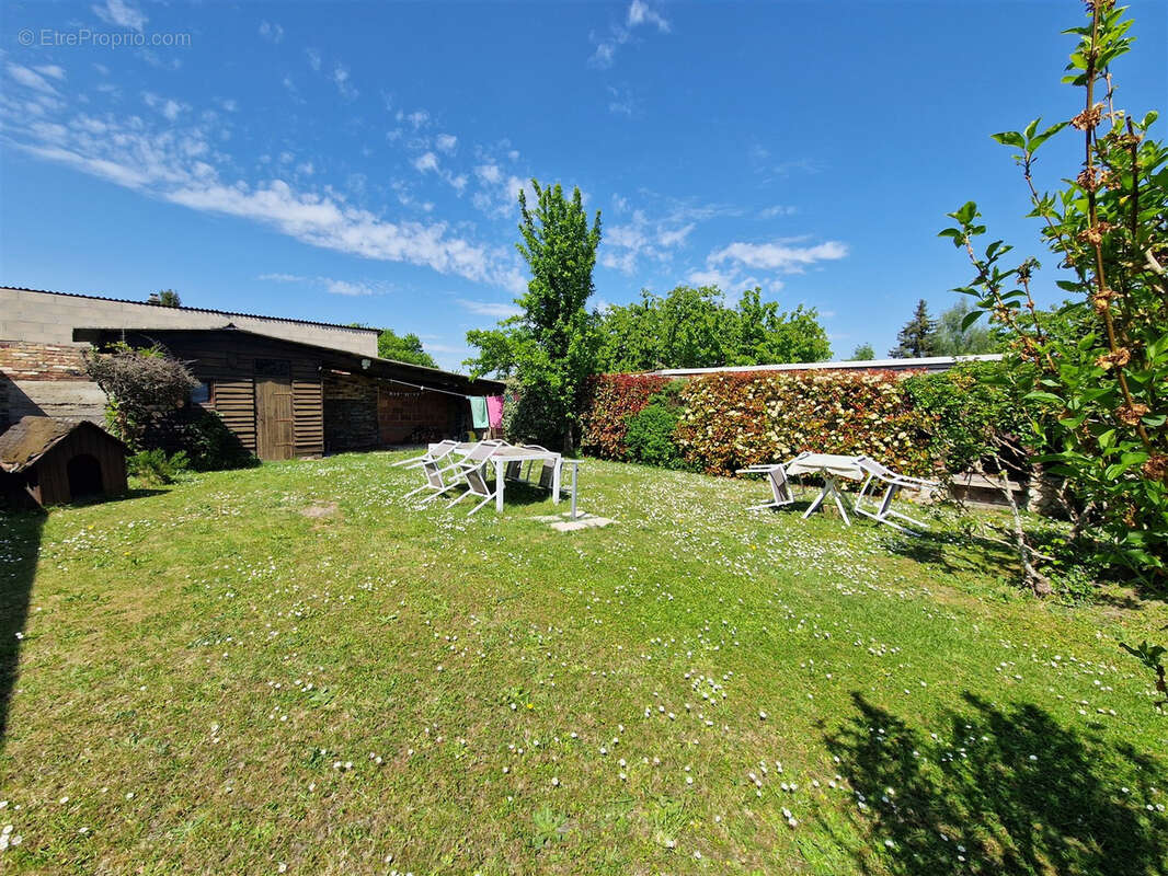 Maison à SAINT-LUBIN-DES-JONCHERETS