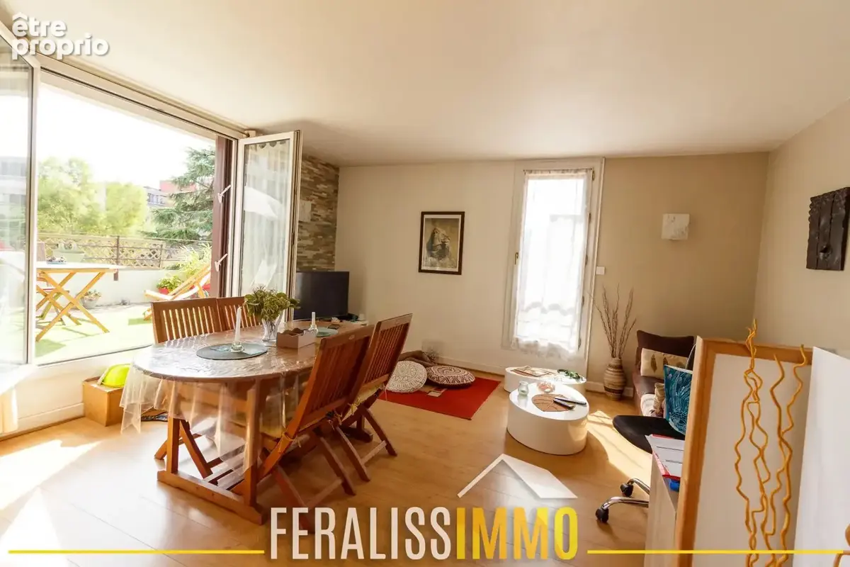 Très bel appartement F4, 3 chambres, seul sur le palier avec - photo 5