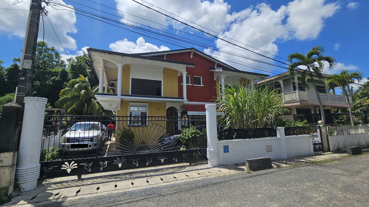 Maison à MORNE-A-L&#039;EAU