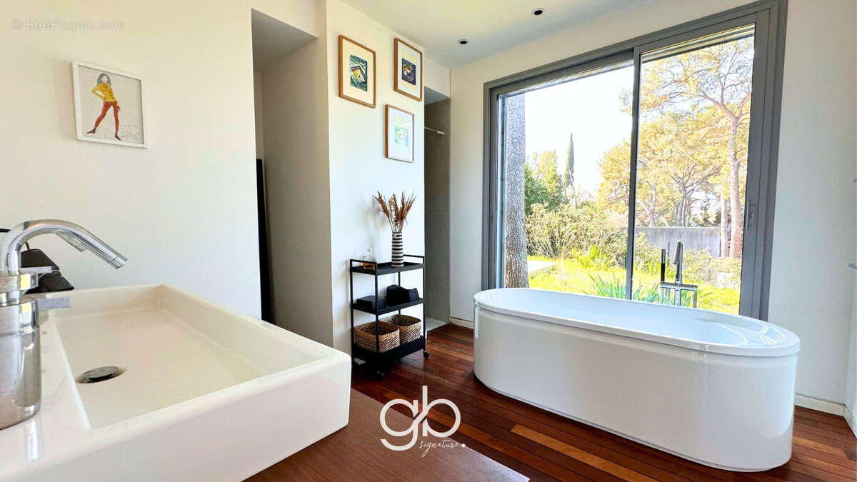 Maison à CASTELNAU-LE-LEZ