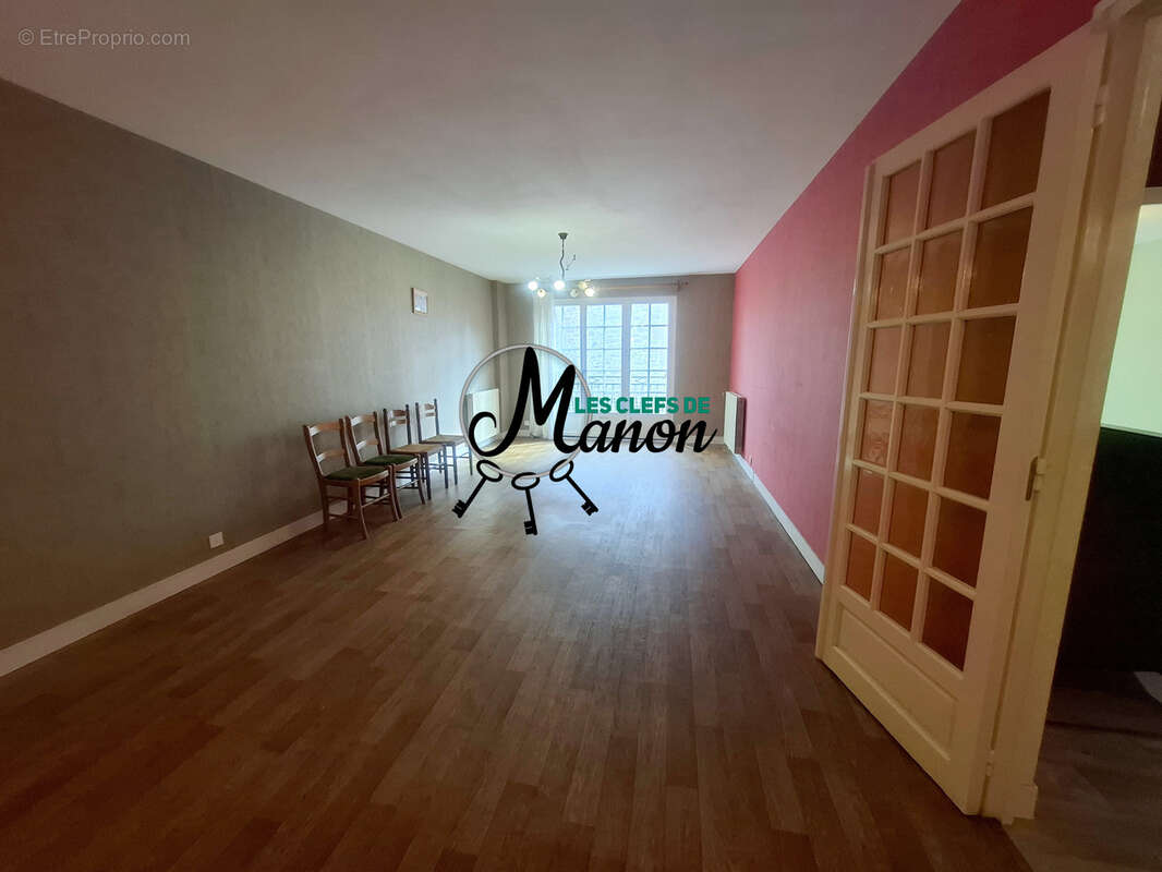 Maison à BESSINES-SUR-GARTEMPE