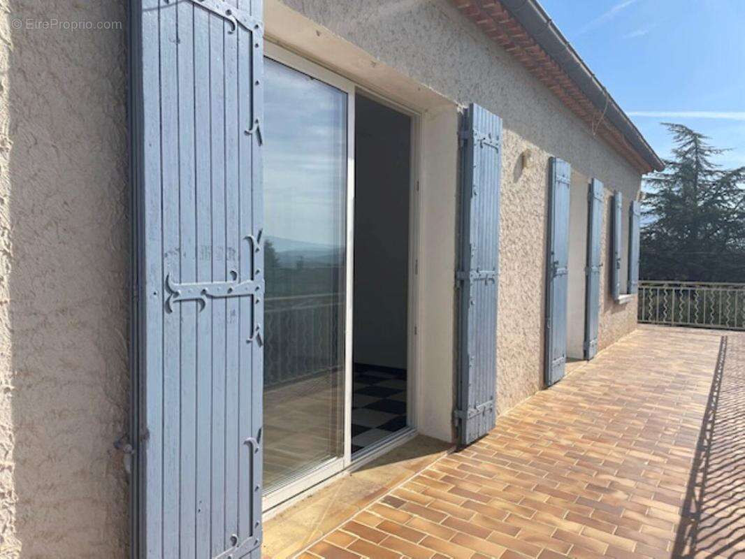 Maison à SAINT-SATURNIN-LES-APT