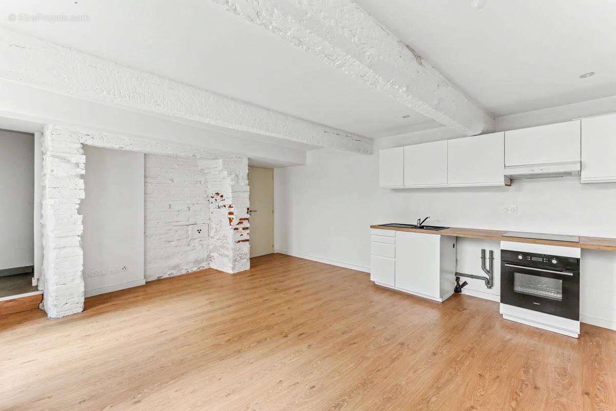 Saint-Sernin – Véritable cocon T3 duplex avec terrasse dans une chartreuse rénovée - photo 3