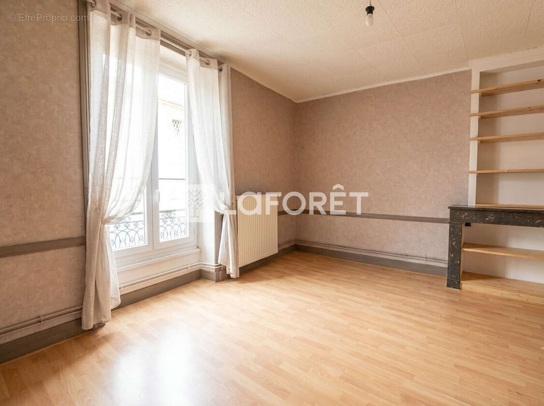 Appartement à GIVORS