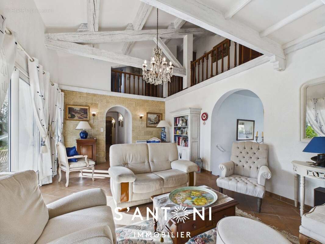 Maison à VILLENEUVE-LES-BEZIERS