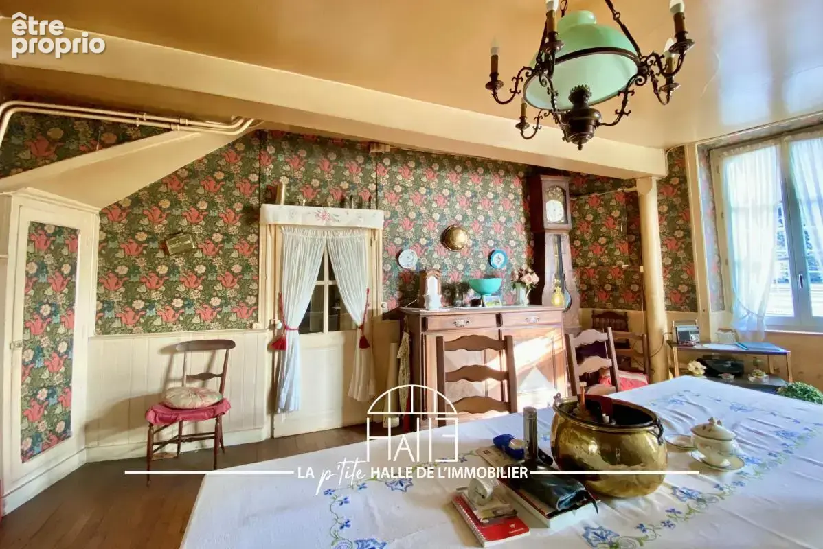 Maison 8 pièces 182 m² à vendre à Rochechouart (87600) - photo 4