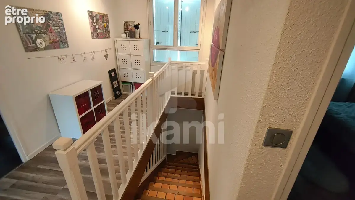 Maison familiale de 127 m2 avec 4 chambres, garage et atelier - photo 9
