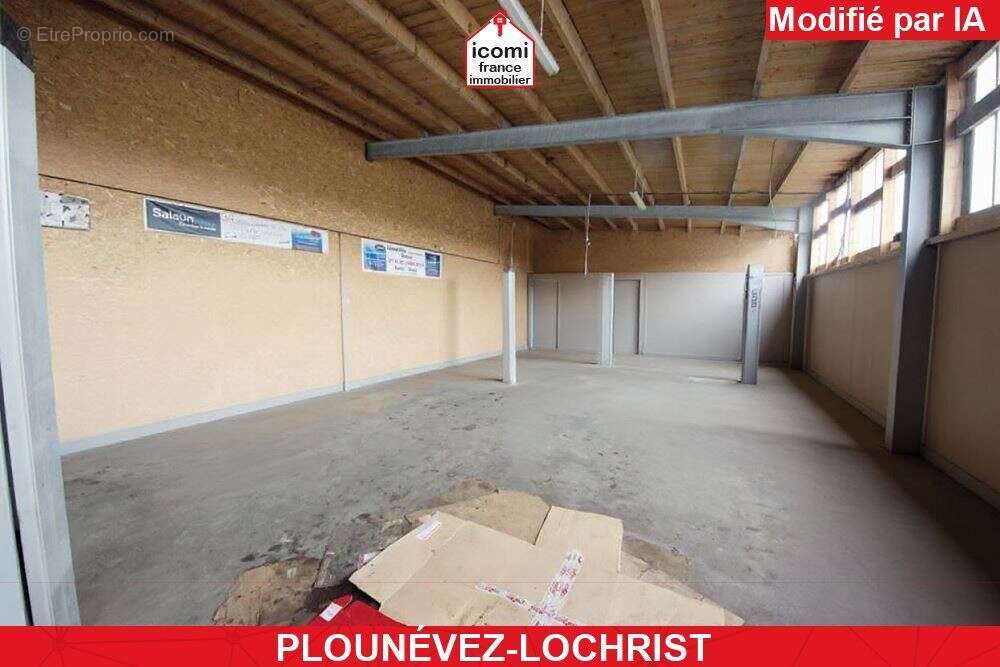 Commerce à PLOUNEVEZ-LOCHRIST